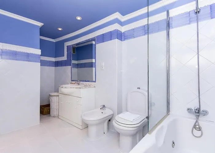 No Turistic Rental, Duplex Penthouse In The Historic Center, Valencia, Ideal For Those Looking To In The City For A Season, Including Professionals And Students Апартаменты